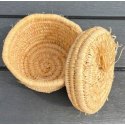 Panier en osier tressé à la...